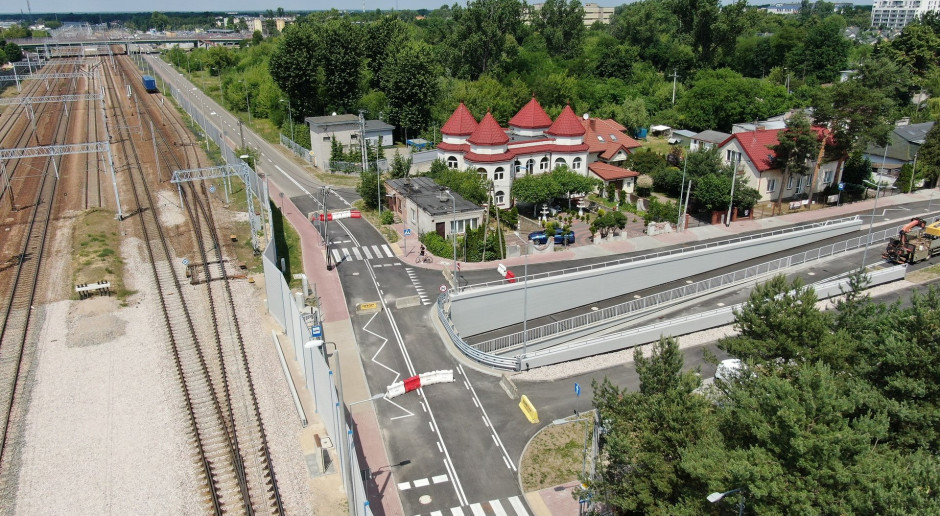 Nowy tunel pod torami na trasie Warszawa Gdańsk