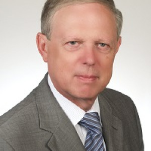  Wojciech Cellary