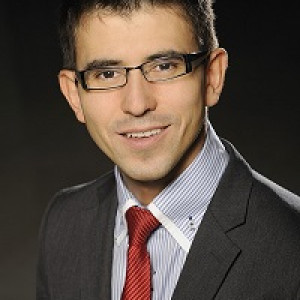  Marek Rozkrut