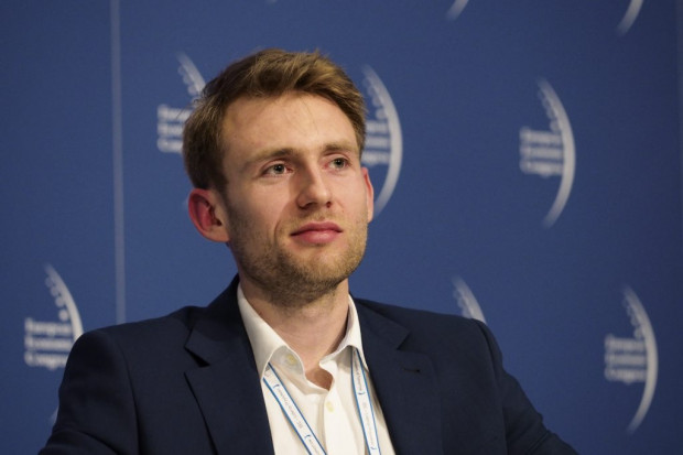 Mateusz Pycia - absolwent Uniwersytetu Ekonomicznego w Katowicach, laureat nagrody L. Czarneckiego, założyciel GlobKurier.pl i GlobBox.net Punkty Paczkowe