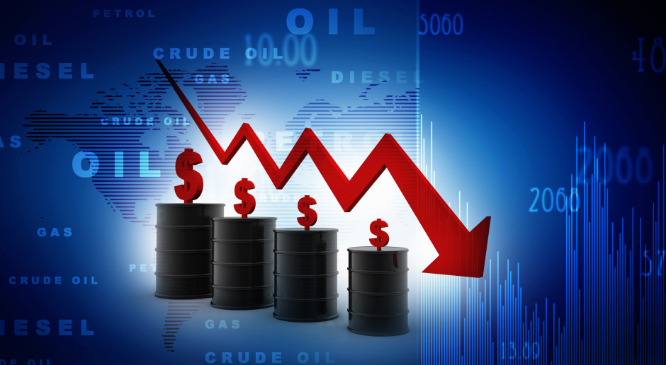 Ropa naftowa tanieje przez dolara. Jest jeszcze jeden czynnik