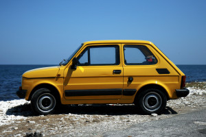 "Maluch", "kaszlak", czyli Fiat 126p. Oto legenda polskiej motoryzacji