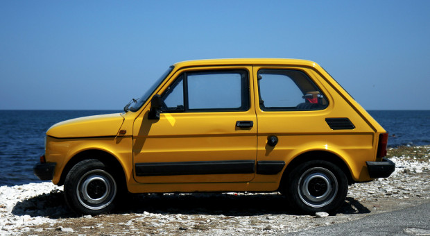 "Maluch", "kaszlak", czyli Fiat 126p. Oto legenda polskiej motoryzacji