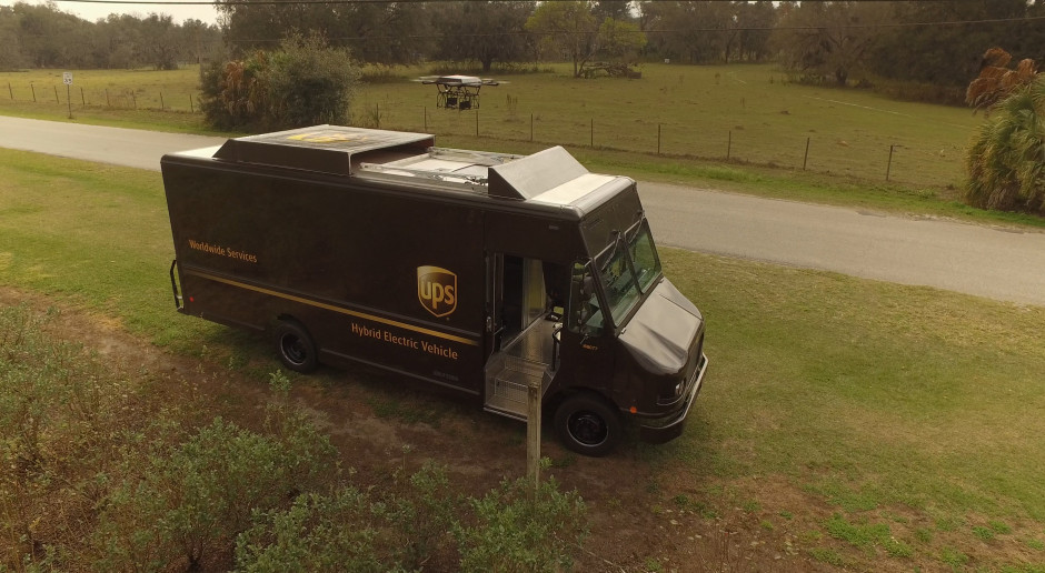 UPS: przesyłki dronem tam, gdzie ciężarówką się nie opłaca