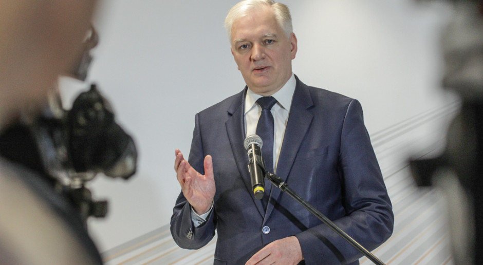 Jarosław Gowin przyznaje: zarobki pracowników uczelni są żenująco niskie