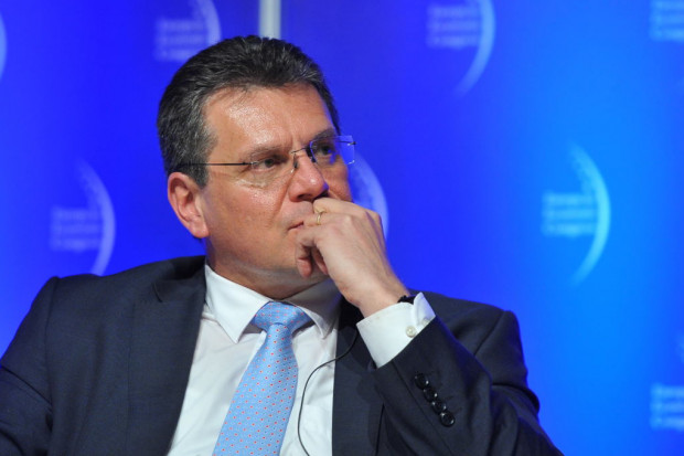 Kim jest Maroš Šefčovič, który zastąpi Fransa Timmermansa?