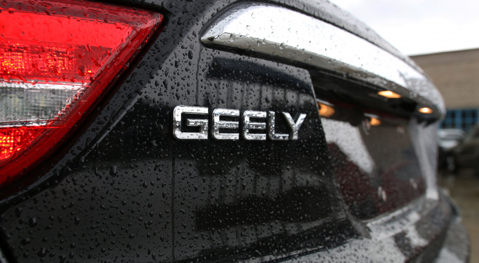Geely inwestuje w satelity dla samochodów autonomicznych