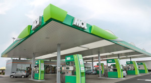 MOL przejmuje sieć 120 stacji benzynowych