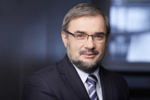 ZUE: lustrzane wyniki i portfel warty 1,4 mld zł