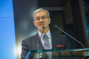 Gazprom ignoruje wyrok. Co my na to? Rozmawiamy z Jerzym Kwiecińskim