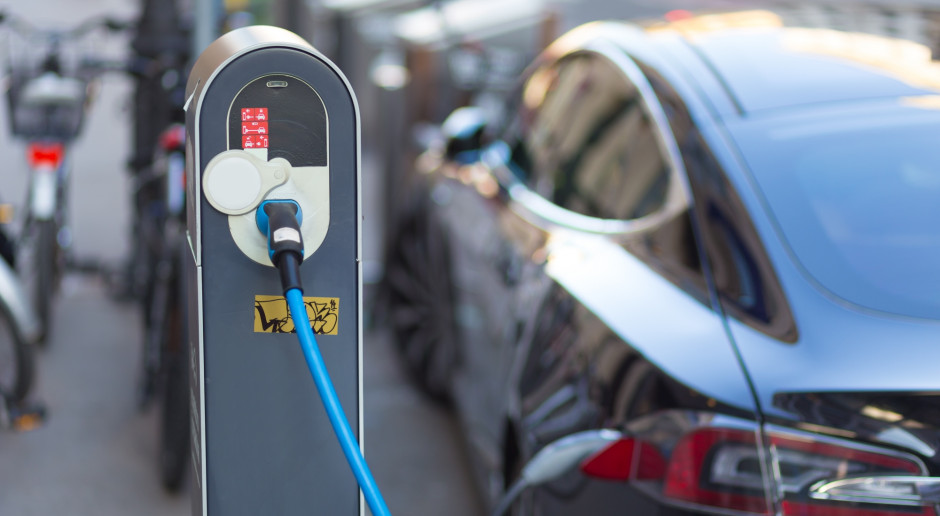 Rumunia: 53 mln euro na stacje dla samochodów elektrycznych i hybryd