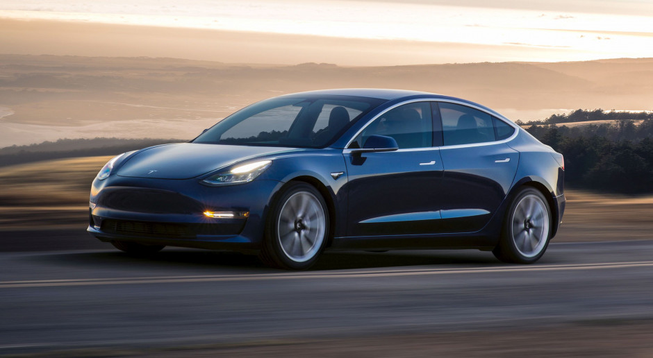 Tesla zamierza podnieść ceny sprowadzanych do Chin pojazdów