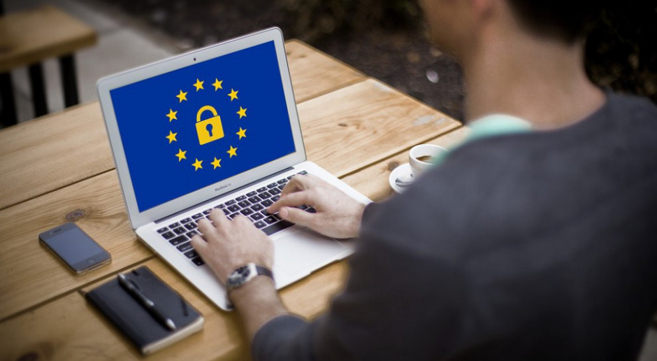 Państwa UE muszą ograniczyć inwigilację danych elektronicznych obywateli