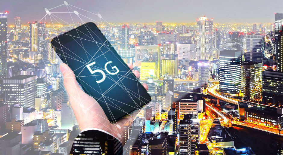 Operatorzy sieci Plus i Play pod lupą UOKiK - chodzi o dostęp do 5G