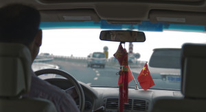 "Chiński Uber" zawiesza usługę po oskarżeniu kierowcy o gwałt i morderstwo