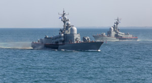 Japonia: Chińskie i rosyjskie okręty przepłynęły przez japońską cieśninę