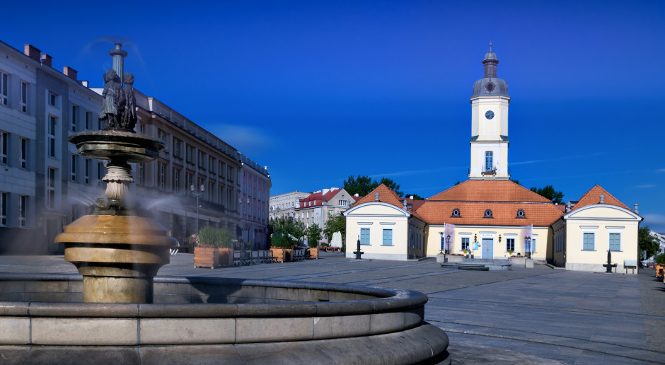 Białystok: Trwa przebudowa alei Myrchów. Koniec prac w listopadzie