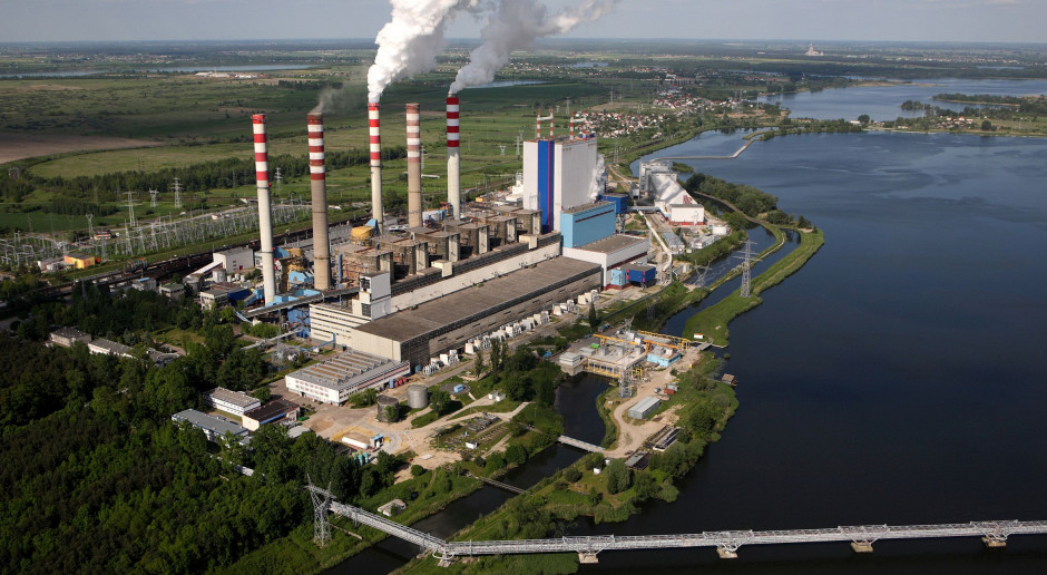 Greenpeace wygrywa w sądzie skargę o polską elektrownię. Decyzja w rękach ministra