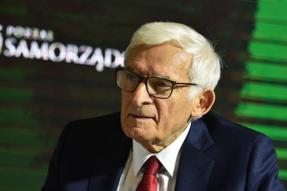Jerzy Buzek zauważył, że rynek mocy to "konkretne środki", które będą do dyspozycji polskich władz. - Wszystko zależy od tego, co z tym zrobimy powinniśmy pamiętać o cenie węgla, o tym, że mamy go coraz mniej, jego ceny rosną i rosną ceny produkcji energii z węgla. 