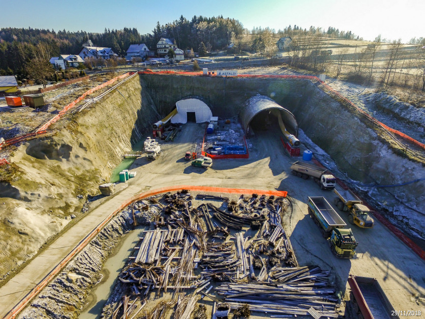 Budowa tunelu na S7 - Zakopiance. fot. GDDKiA