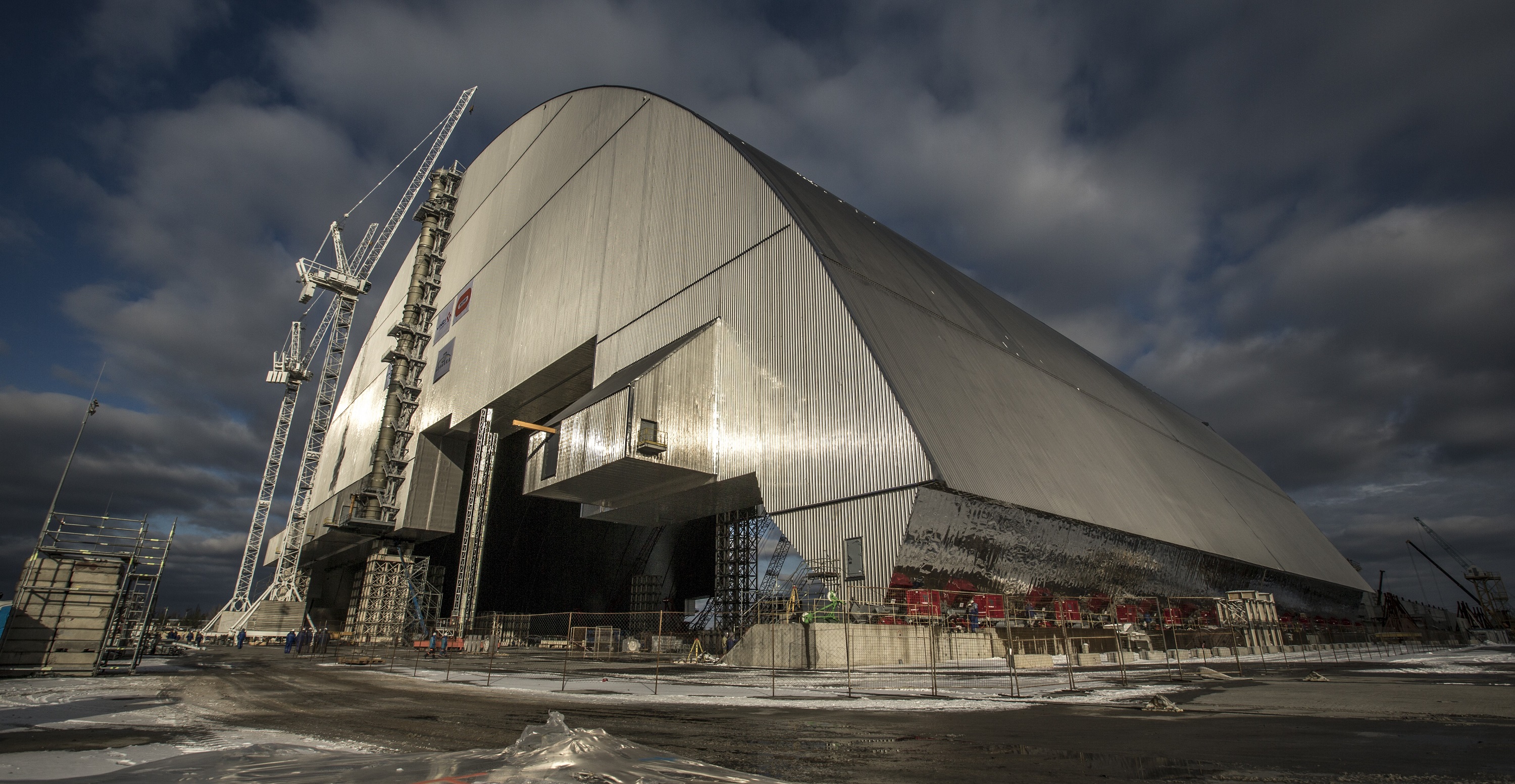 Budowa sarkofagu reaktora w Czarnobylu. fot. mat. pras.