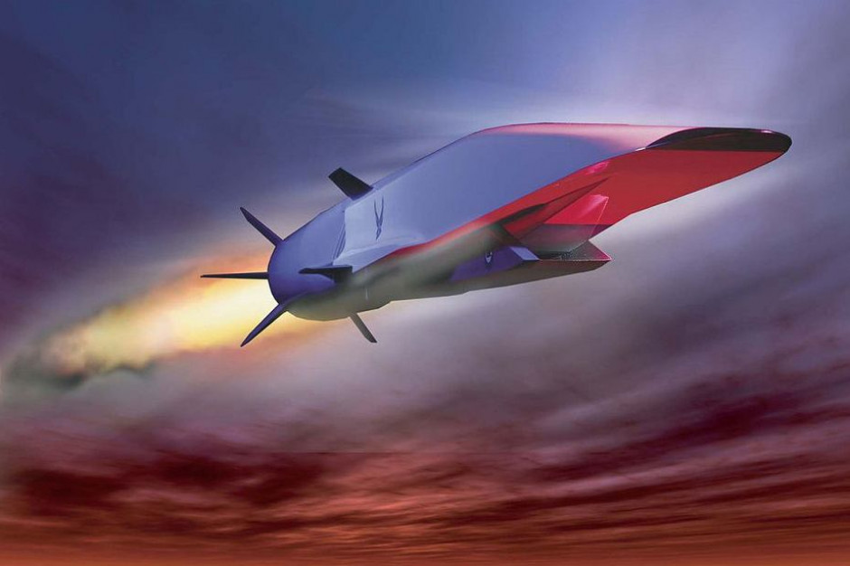 Wizualizacja pocisku hipersonicznego Boeing X51, który odmieni pole walki, fot. Wikipedia/domena publiczna 