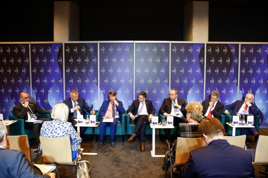 Uczestnicy debaty „System podatkowy w Polsce”. (fot. PTWP)