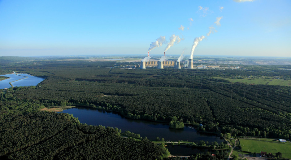 Polska zwiększyła emisję CO2. Są już dane za 2021 rok