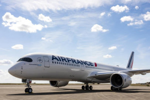 Air France-KLM ogłosił program emisji obligacji zamiennych za 300 milionów euro. Cena akcji zapikowała