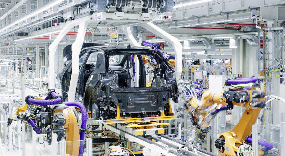 Volkswagen wstrzymuje produkcję w większości fabryk. Polska pracuje nadal
