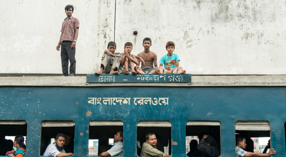 Bangladesz: Co najmniej 26 pasażerów zginęło w katastrofie promu