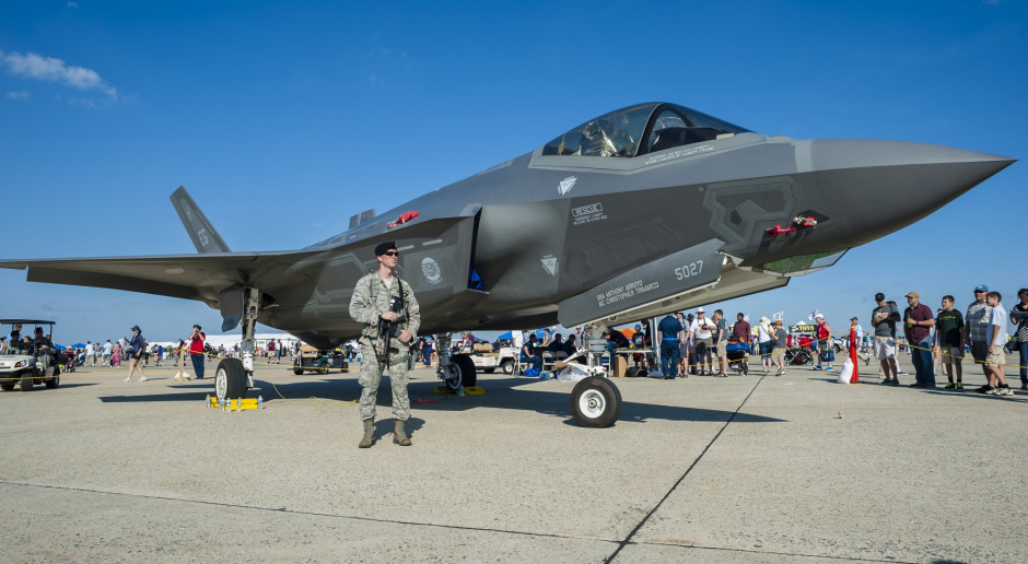 Pentagon wymieni pilotom F-35 ekrany w hełmach wartych 400 tys. USD każdy