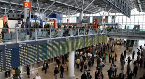 Ruch lotniczy na europejskich lotniskach szybko się odbudowuje