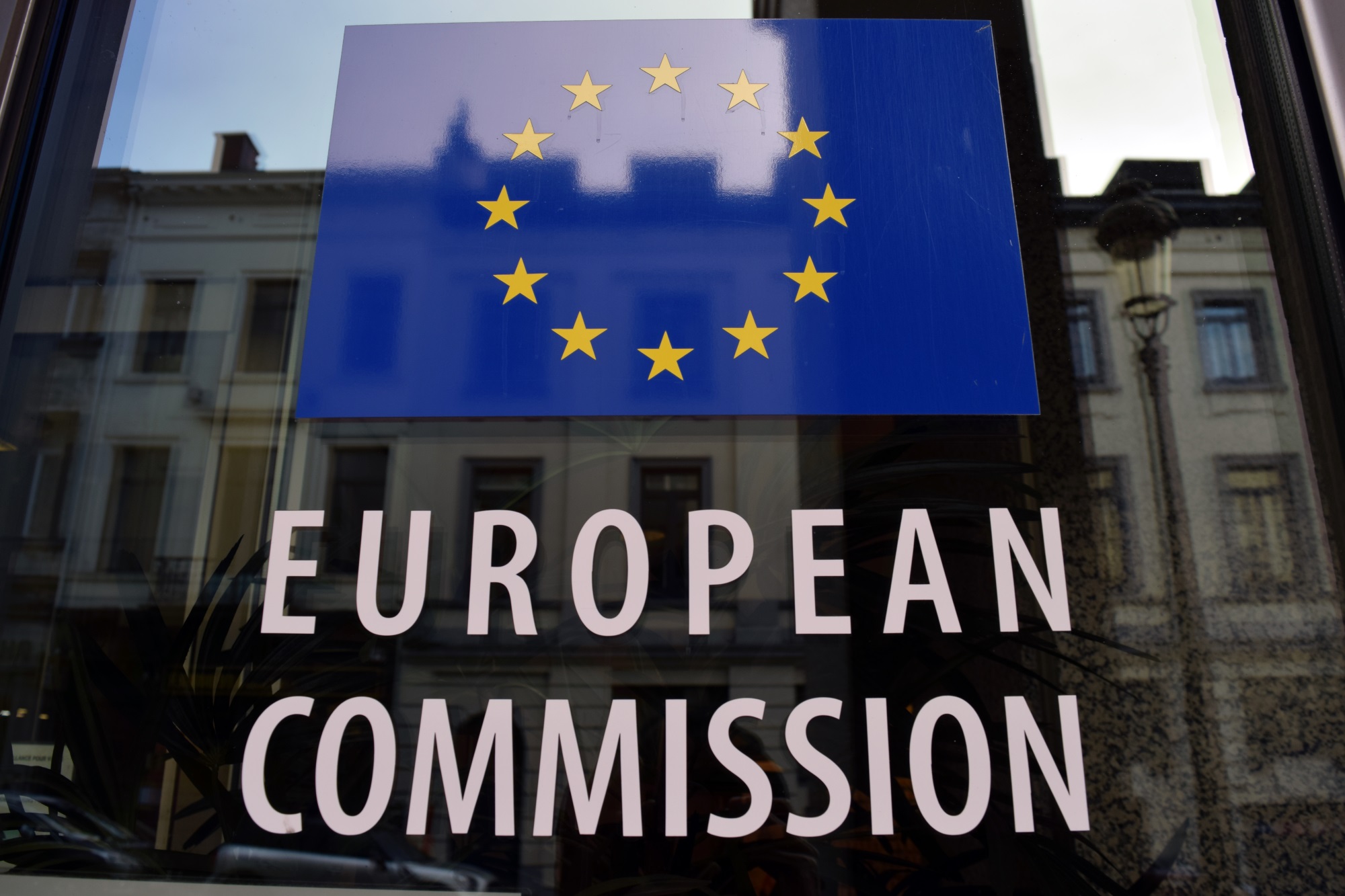 Komisja Europejska chce przyspieszyć budowę gospodarki wodorowej (fot. Shutterstock)