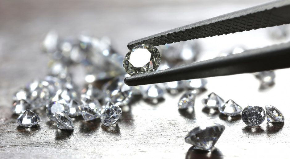 Największy na świecie producent diamentów zmniejsza produkcję