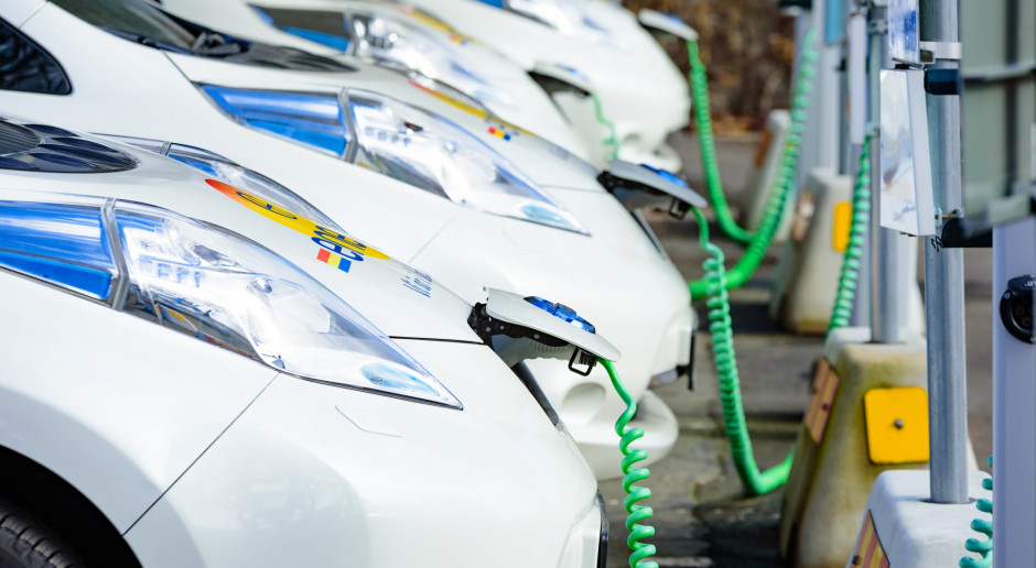 Liczba samochodów elektrycznych w Polsce wzrosła o 97 proc.