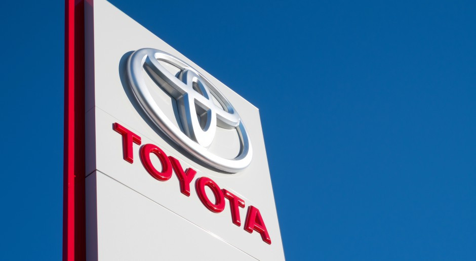 Toyota podnosi prognozę finansową