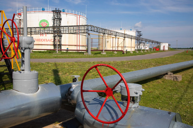 Rosja wstrzymała przepływ ropy rurociągiem „Przyjaźń” do Węgier, Słowacji i Czech