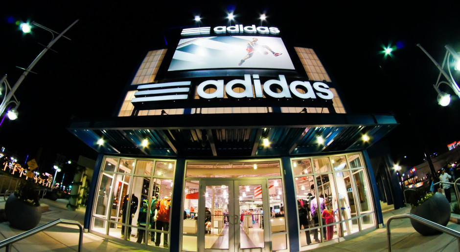 Adidas szuka państwowego wsparcia. Chodzi o 1-2 mld euro