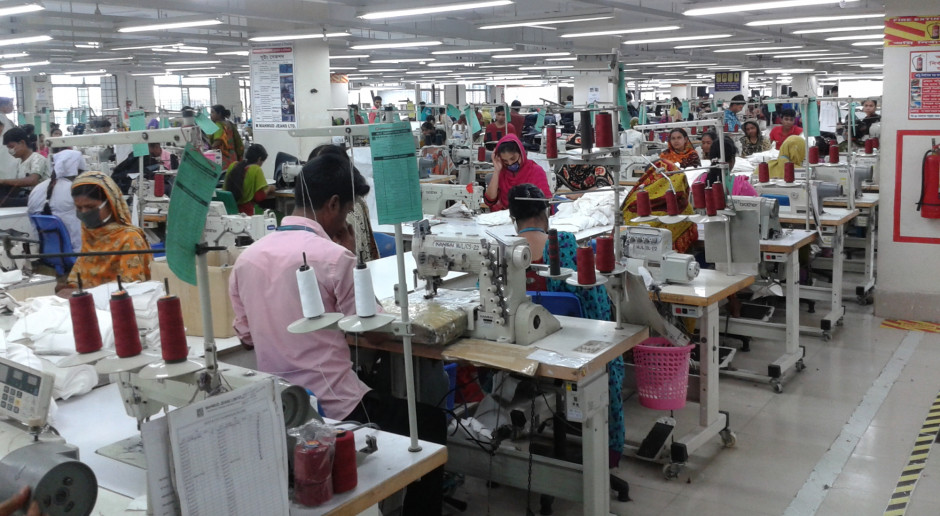 Fabryki odzieży w Azji Południowej zmniejszają gwałtownie produkcję