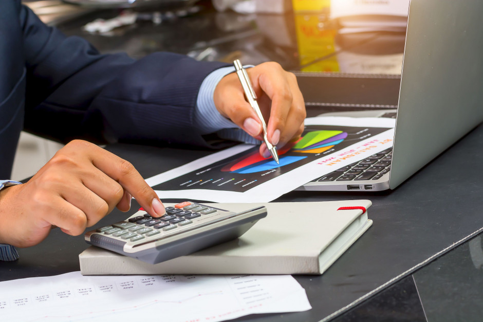 Dylematy przedsiębiorców: restrukturyzacja czy Tarcza?