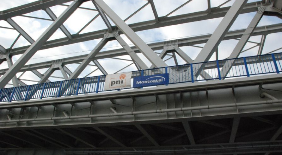 Remont mostu między Legionowem a Radzyminem na półmetku