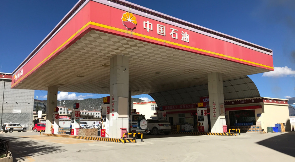 Chińscy giganci łączą siły na rynku ropy