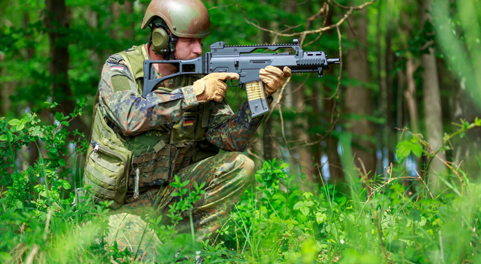 Niemcy: na Ukrainę wysłano dostawy z opustoszałych magazynów Bundeswehry