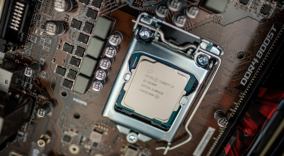 Intel opóźnia wprowadzenie na rynek nowej generacji procesorów