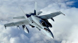 Hiszpania: Myśliwiec F-18 rozbił się w bazie lotniczej
