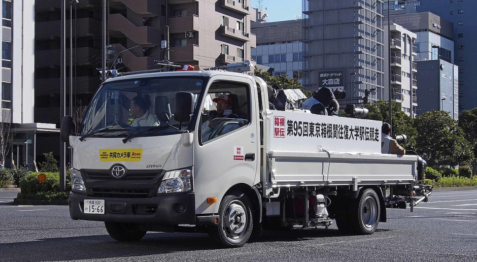 Toyota stworzyła ciężarówkę, która generuje prąd z wodoru