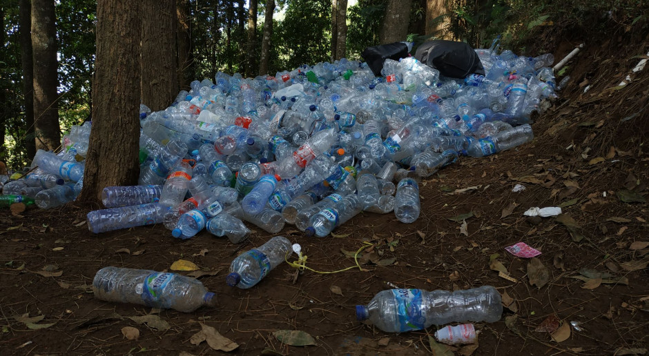Unia walczy z plastikiem, wkrótce nowy system depozytowy