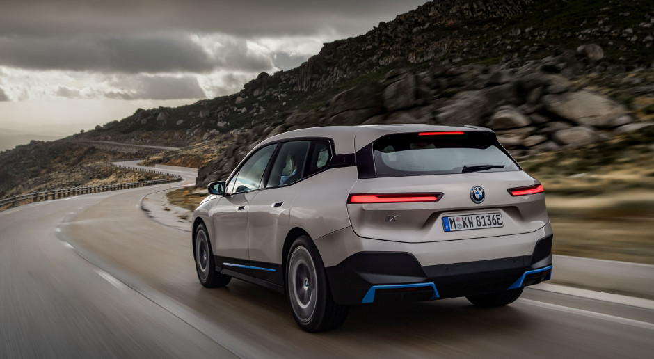 BMW chce dwukrotnie zwiększyć sprzedaż elektryków