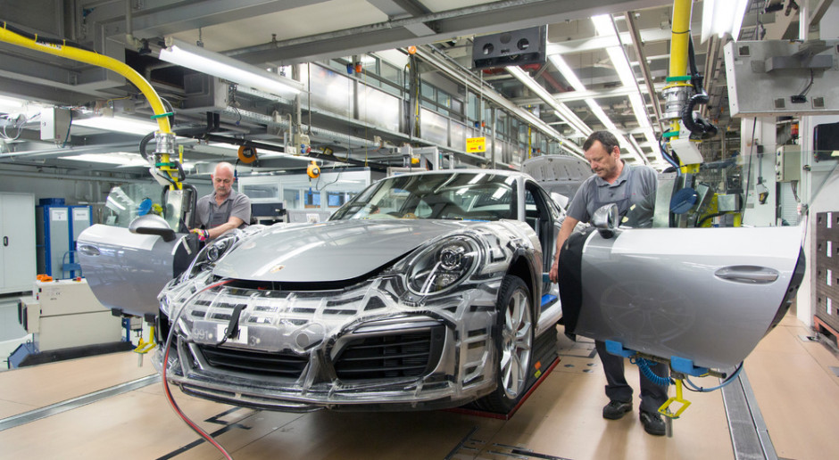 Automotive mocno ucierpi na wojnie. Skutki sankcji są obosieczne